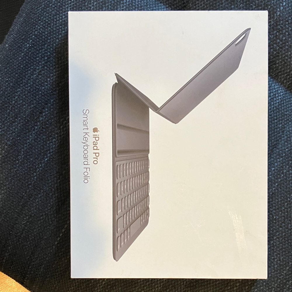 Apple Smart Keyboard Folio - Charcoal Gray